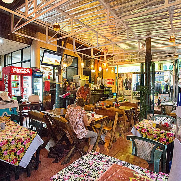 Four Sons Village Bangkok Eksteriør bilde