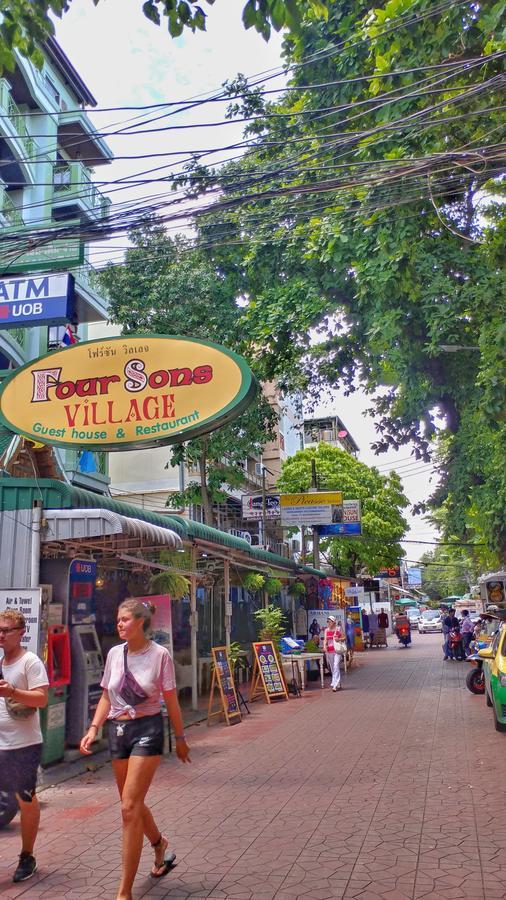 Four Sons Village Bangkok Eksteriør bilde