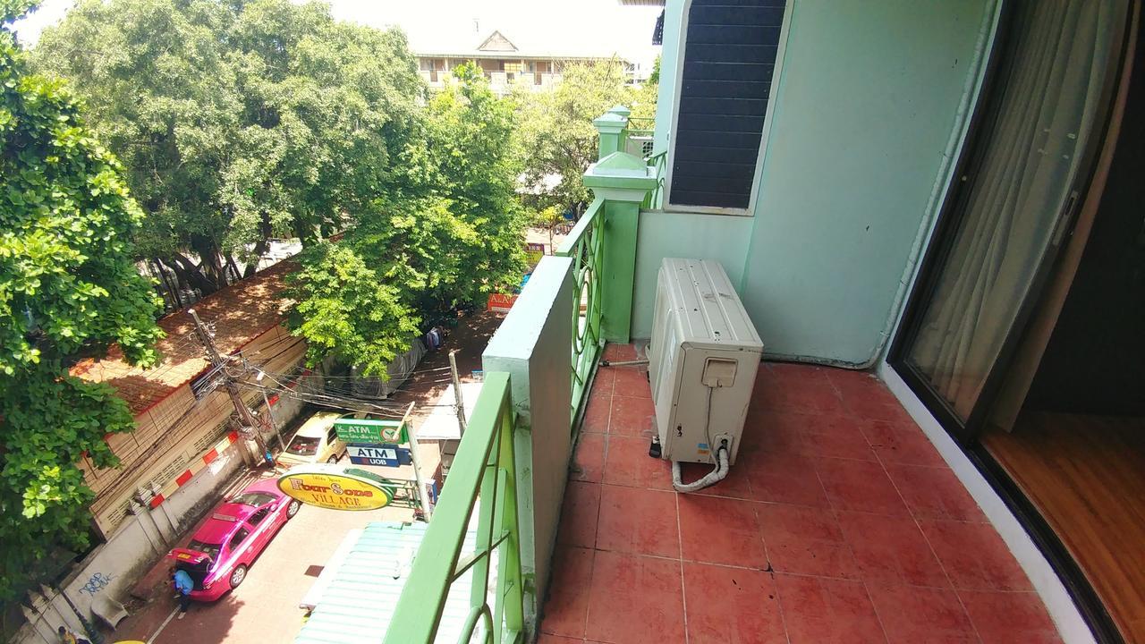 Four Sons Village Bangkok Eksteriør bilde